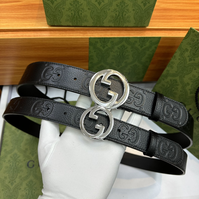 G*u*i belt
